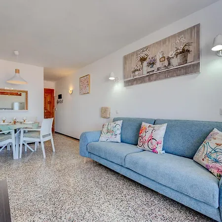 Cristianos Achacay Bluesky *